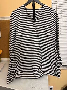 Akris Punto Black & White Striped Long Sleeve Pullover Blouse